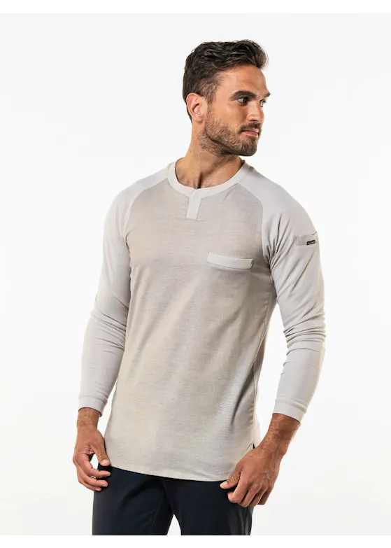 Chaud Devant T-shirt Valenta UFX Sand LS